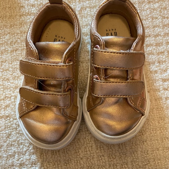 LOT OF BABY - TODDLER GIRL SHOES . LIKE NEW SZ 4-7 - Picture 16 of 16